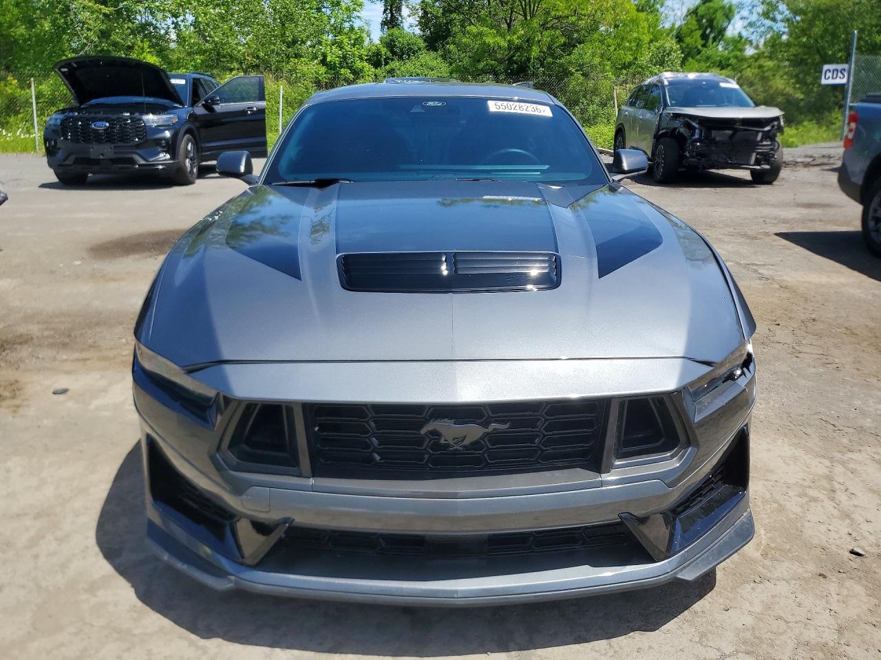 Ford Mustang Dark Horse