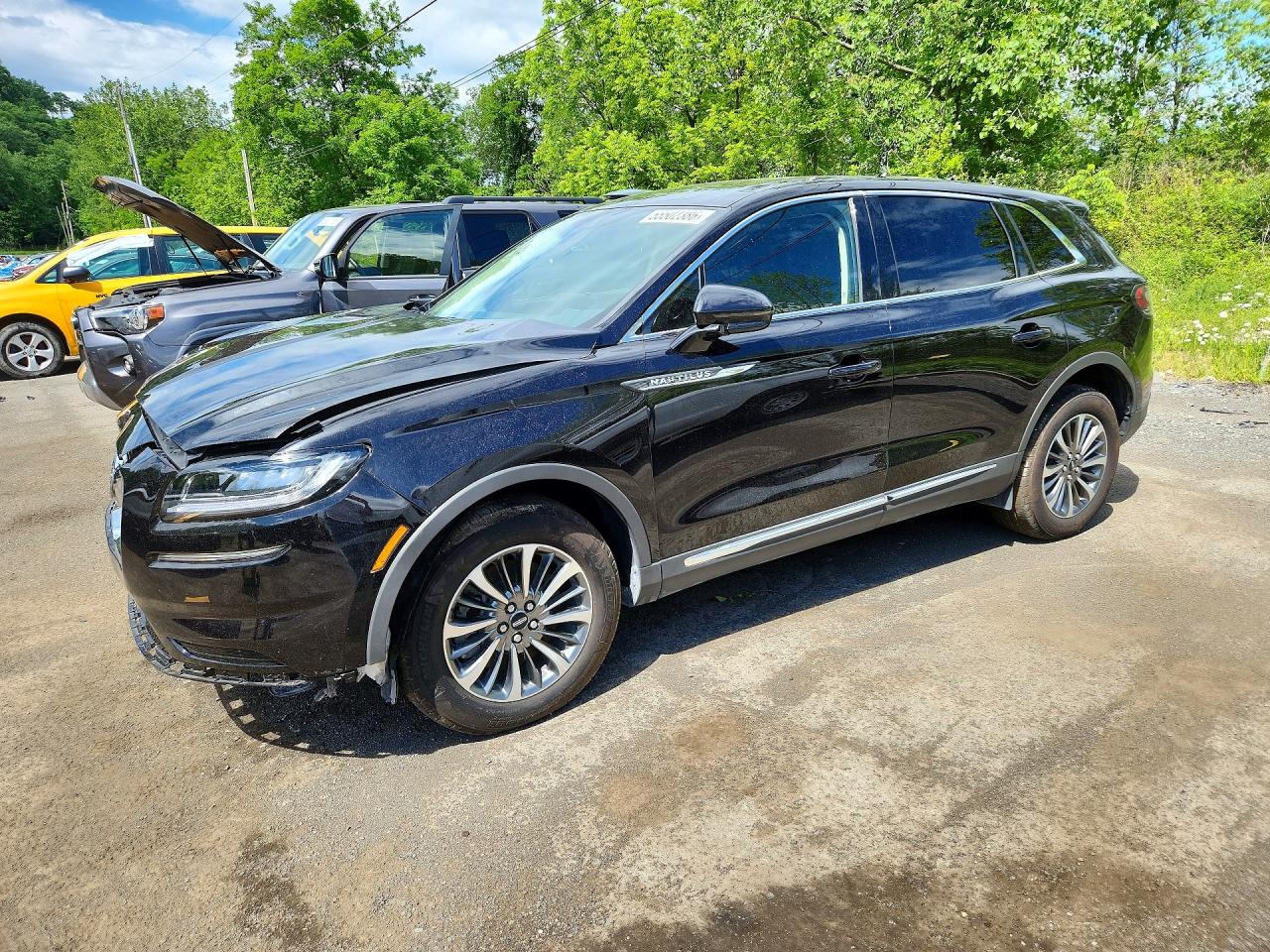 Salvage Lincoln Nautilus Image
