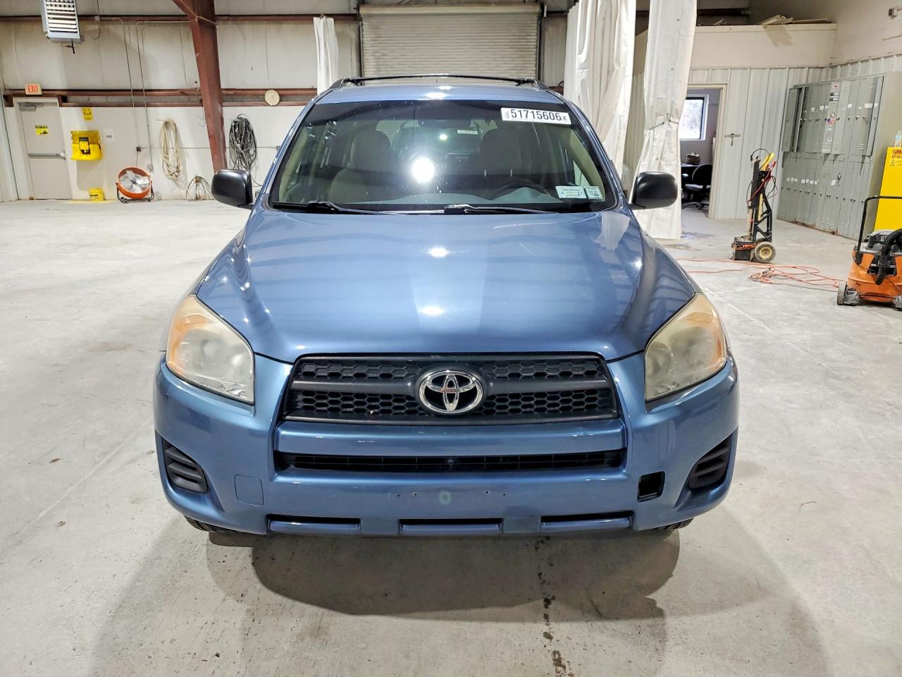 Toyota RAV4 Base