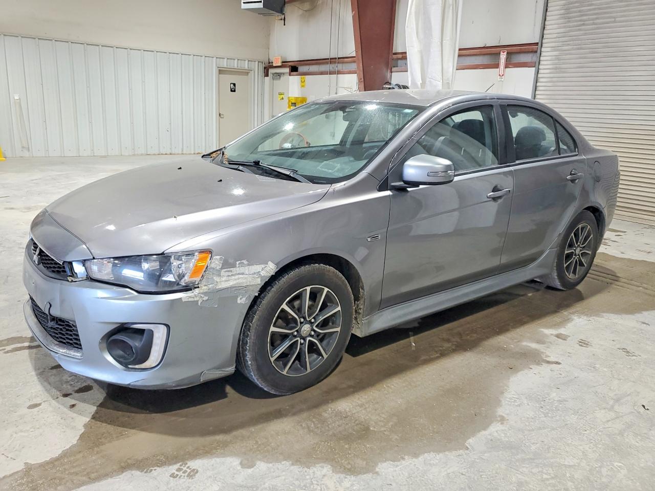 Salvage Mitsubishi Lancer Image