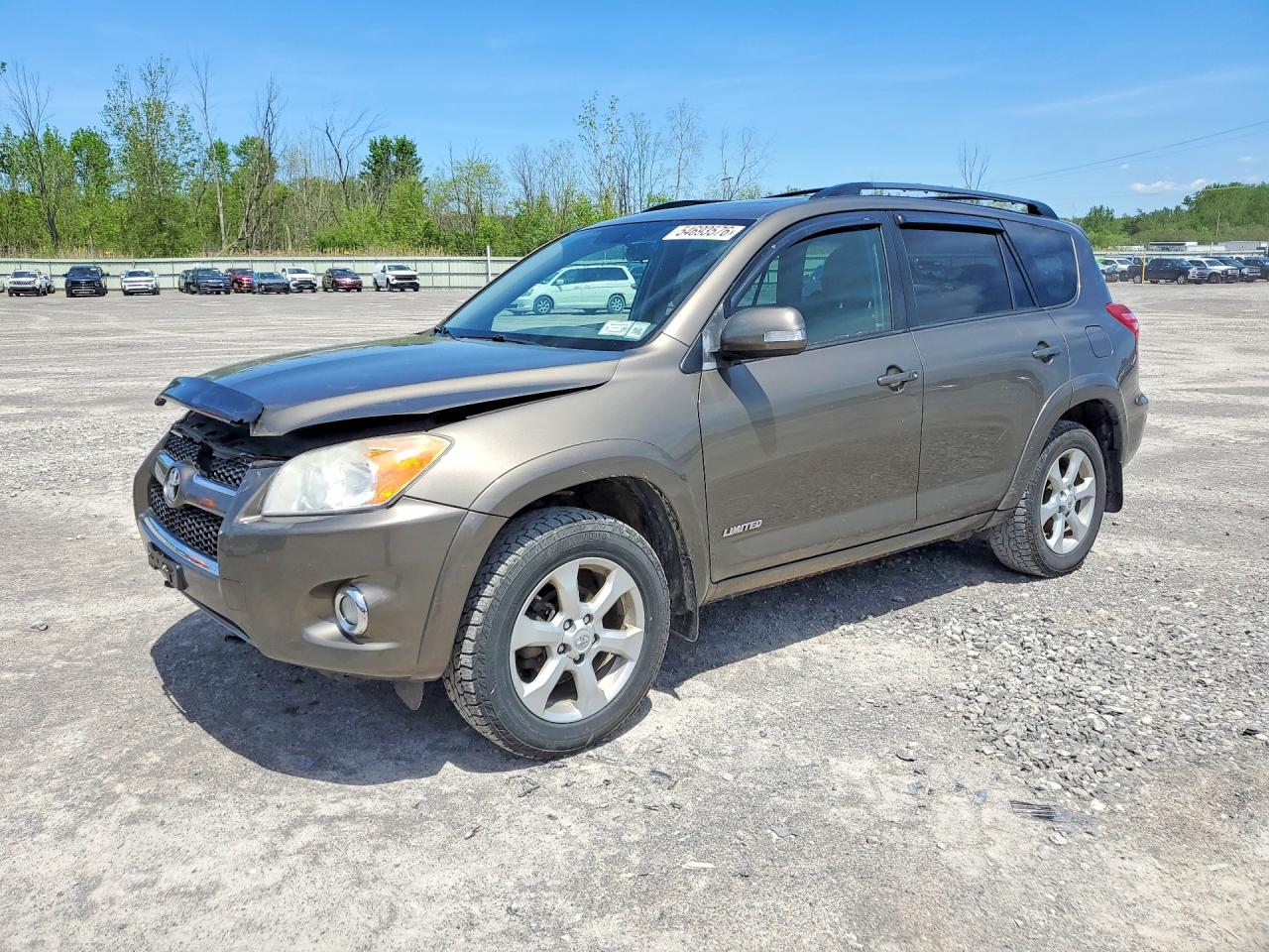 Salvage Toyota RAV4 Image