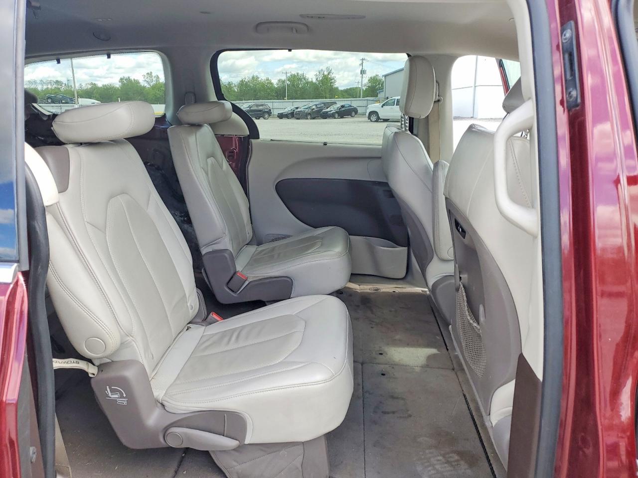 Chrysler Pacifica Touring L
