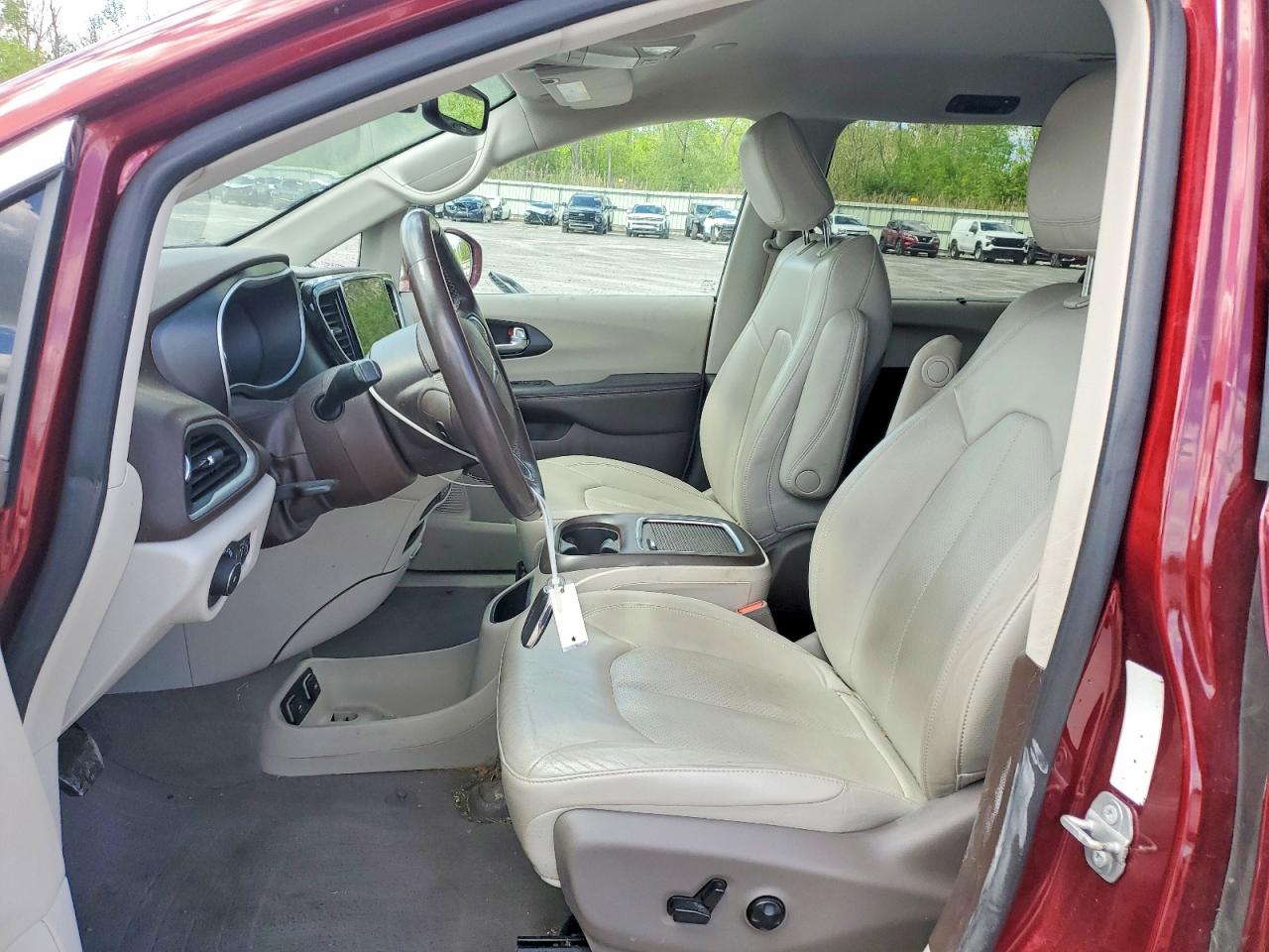 Chrysler Pacifica Touring L