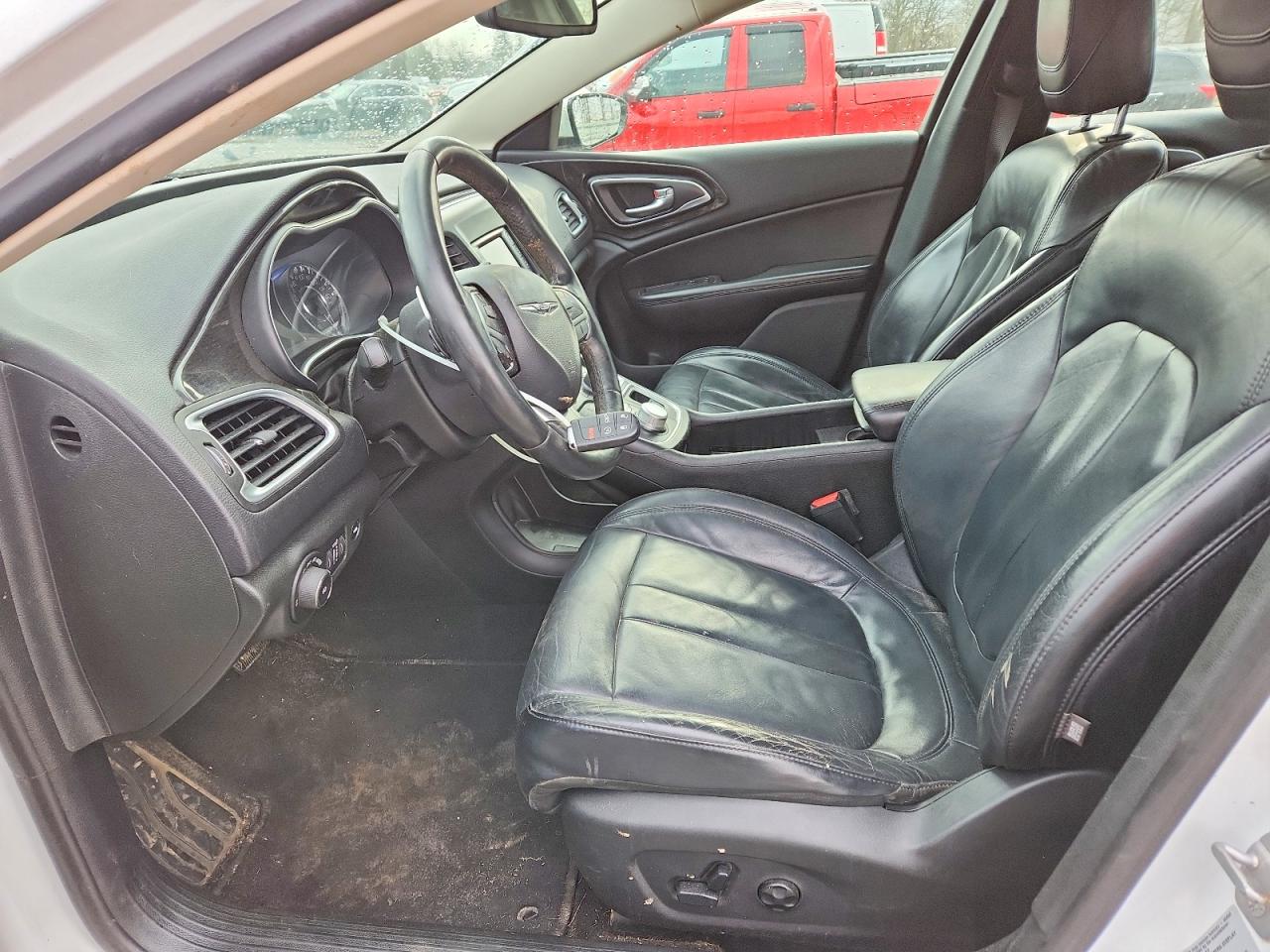 Chrysler 200 C