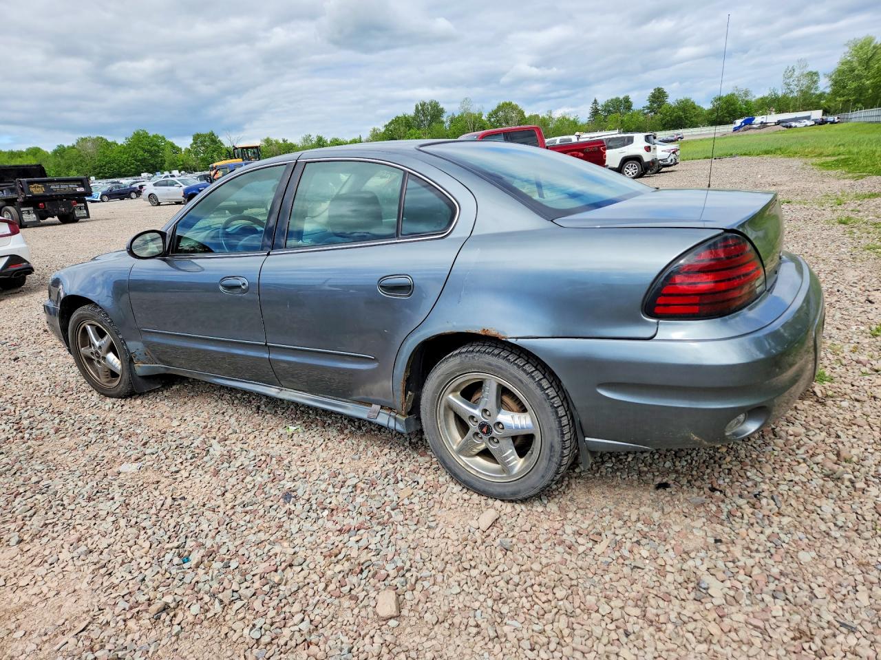 Pontiac Grandam Se1