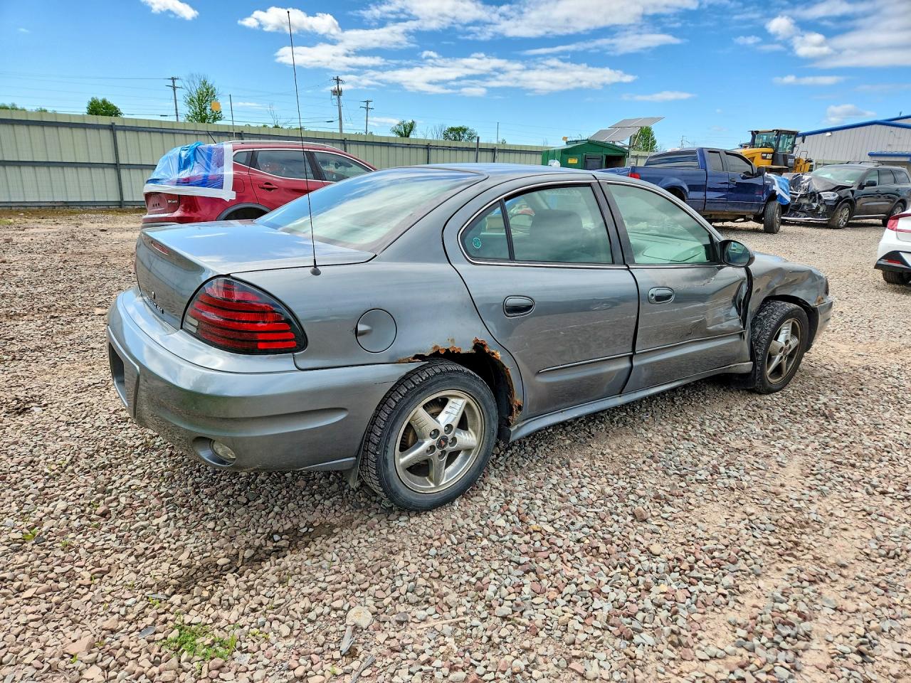 Pontiac Grandam Se1