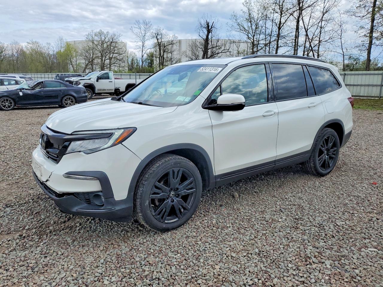 Salvage Honda Pilot Image