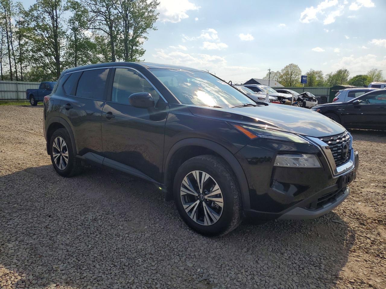 Nissan Rogue Sv