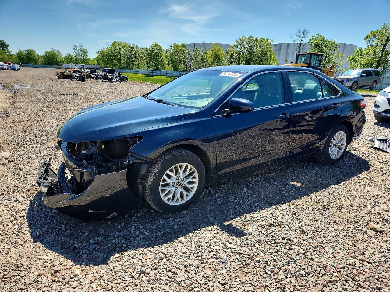 Salvage Toyota Camry Image