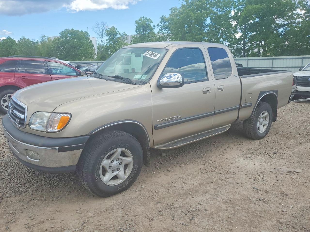 Salvage Toyota Tundra Image