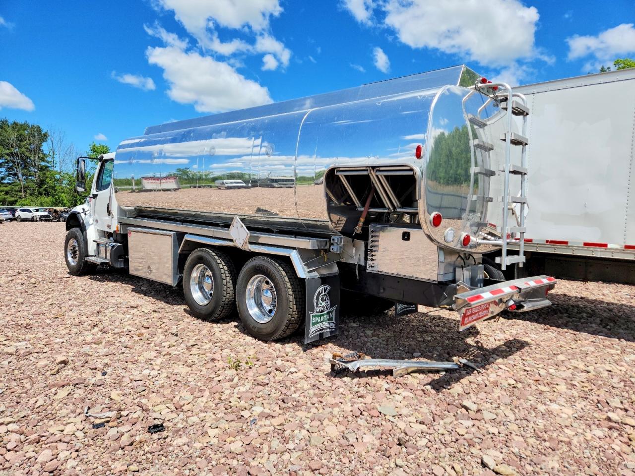 Freightliner M2 106 Medium Duty