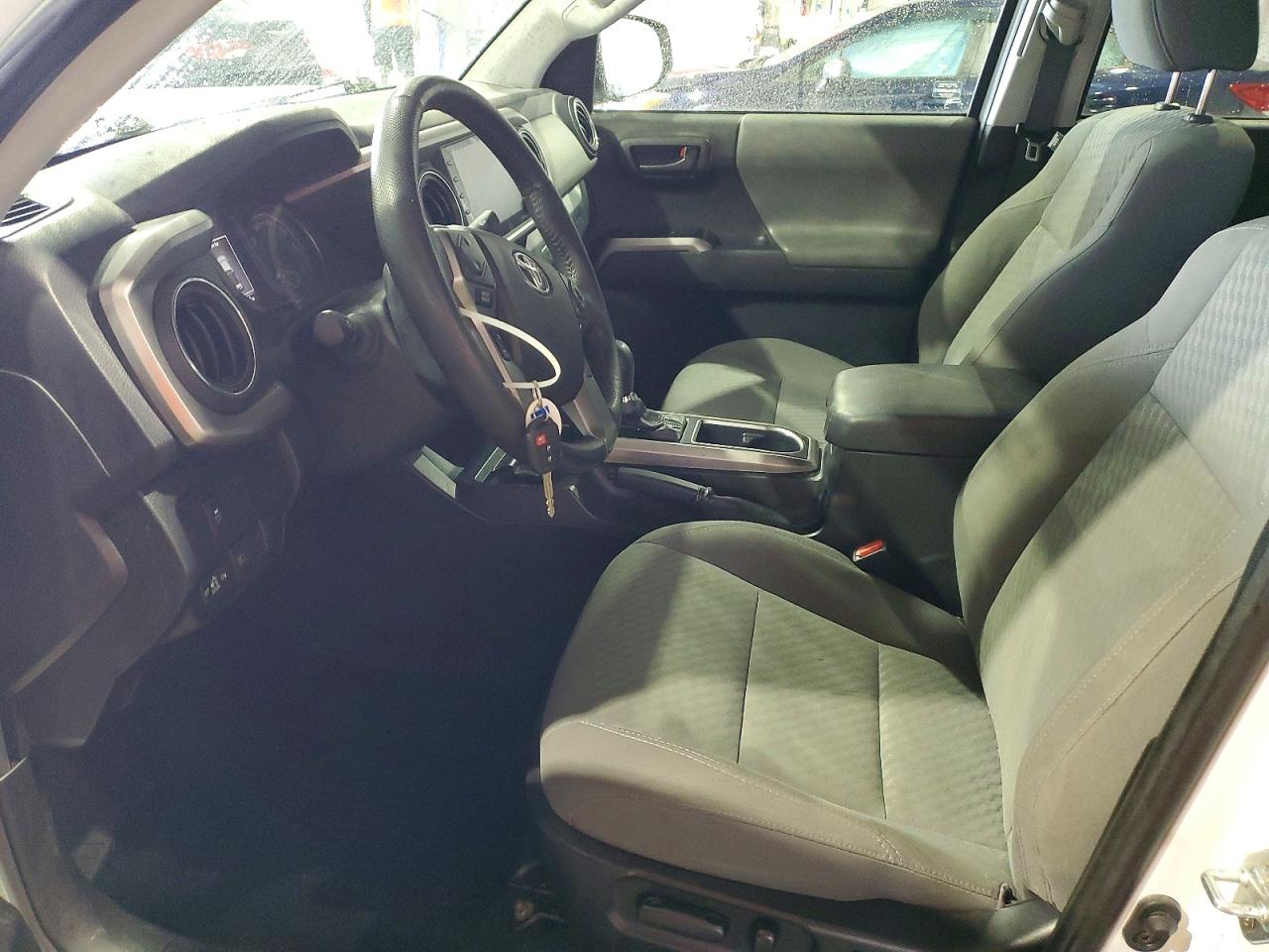 Toyota Tacoma Sr5 V6