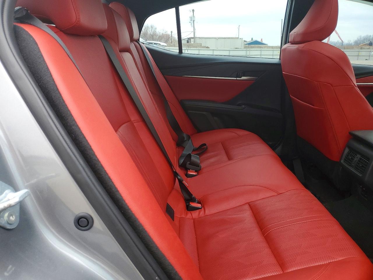 Toyota Camry Xse