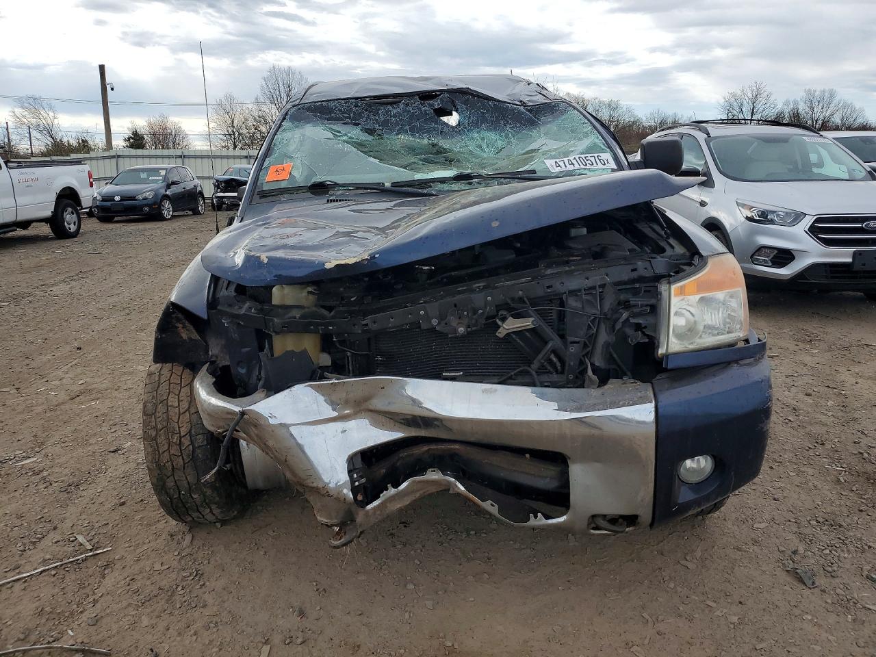 Nissan Titan Sv