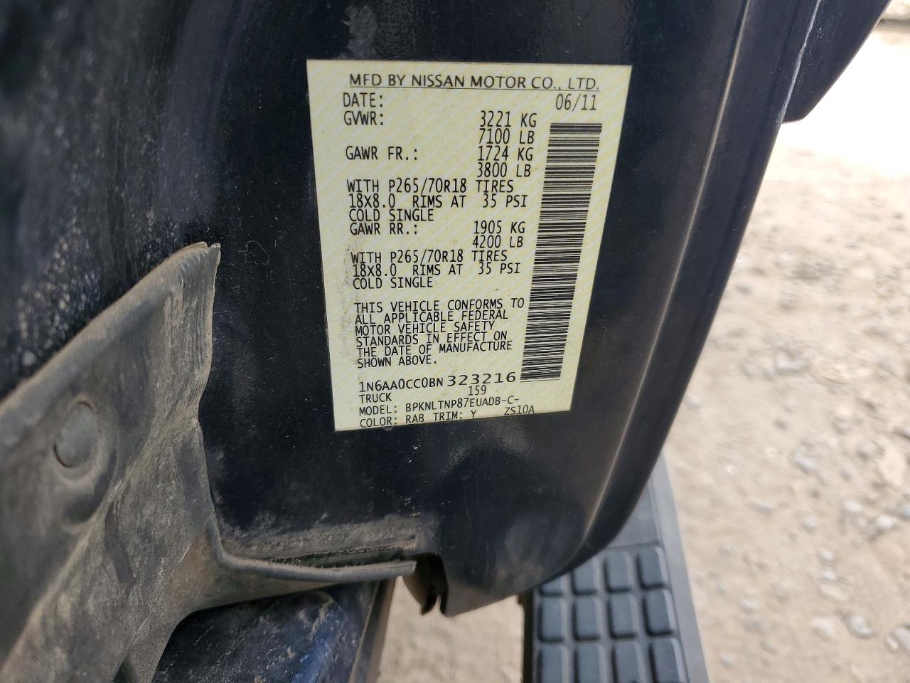 Nissan Titan Sv