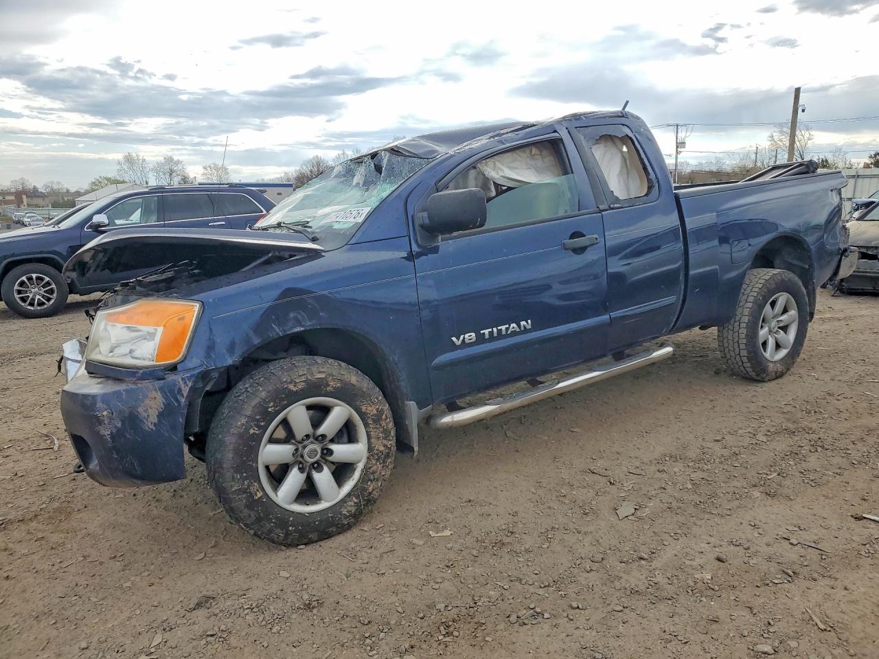 Salvage Nissan Titan Image