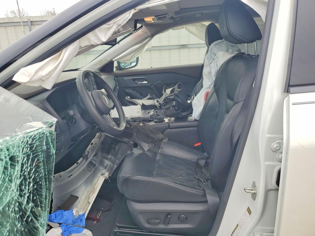 Nissan Rogue Platinum
