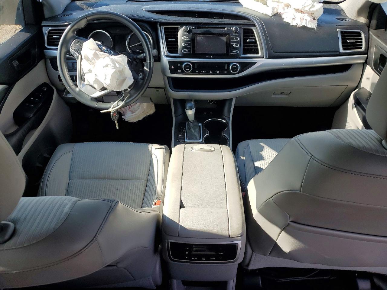 Toyota Highlander Le Plus