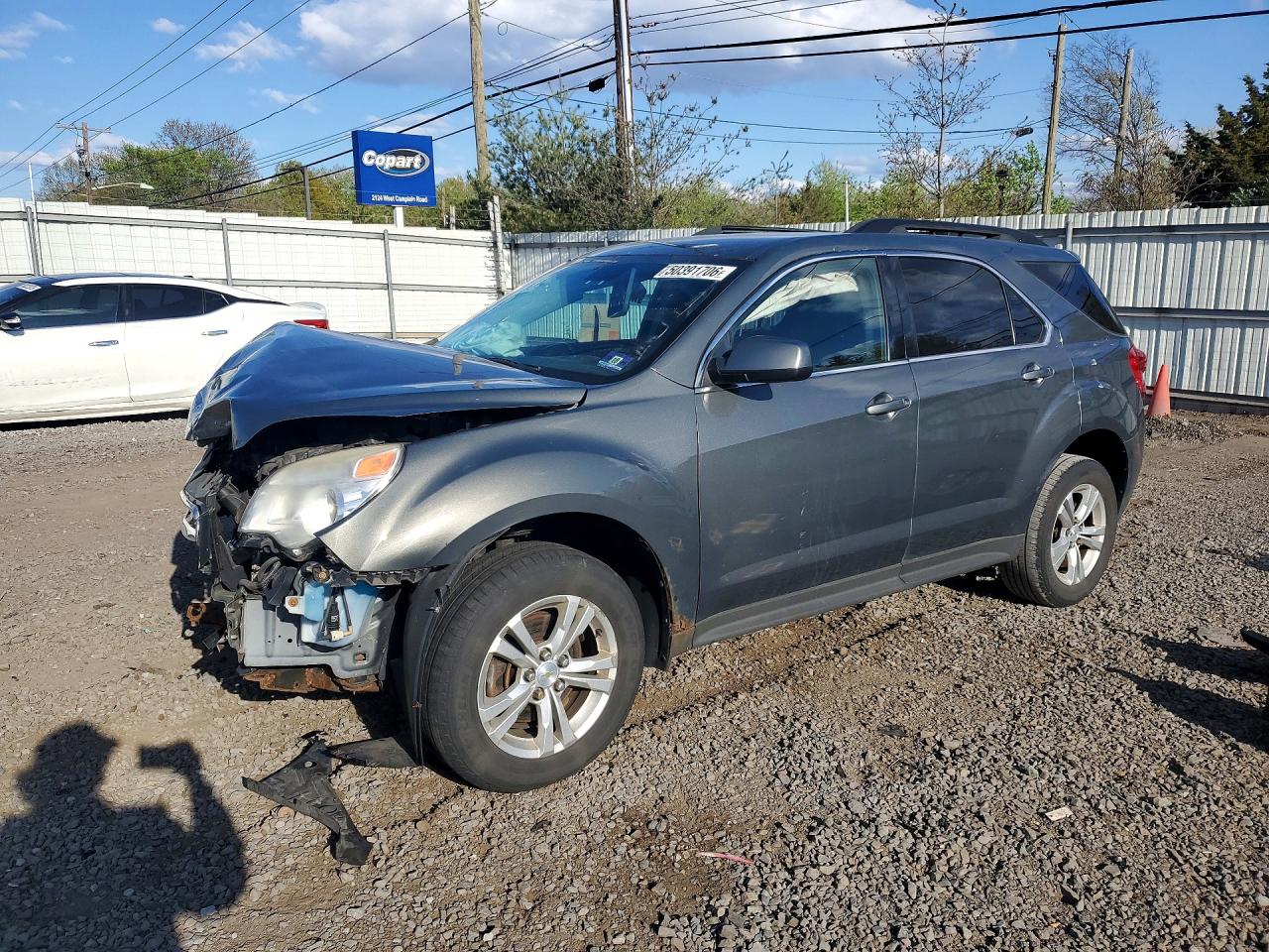 Salvage Chevrolet Equinox Image