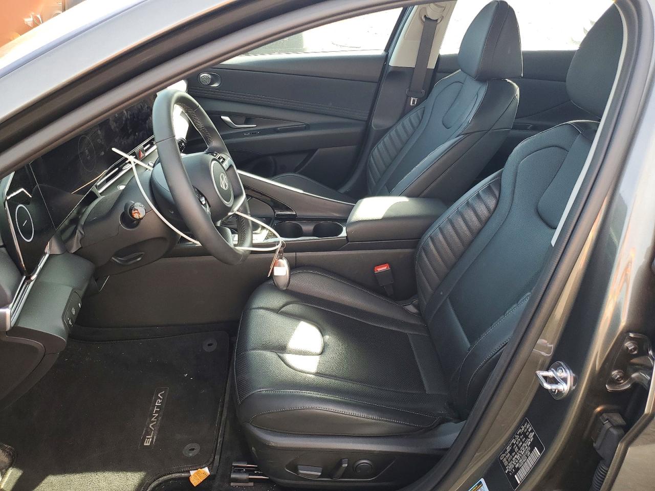 Hyundai ELANTRA Limited