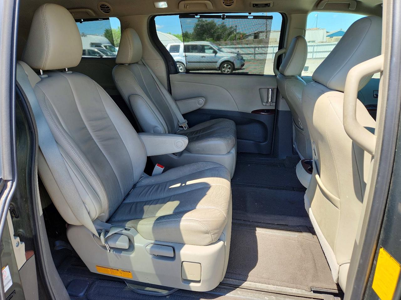 Toyota Sienna Xle 7-passenger