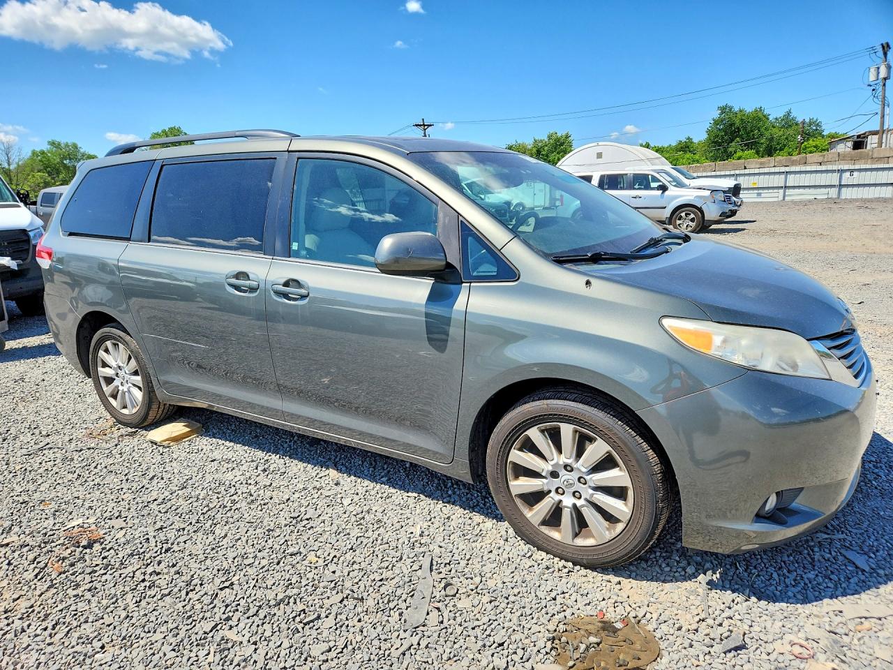 Toyota Sienna Xle 7-passenger