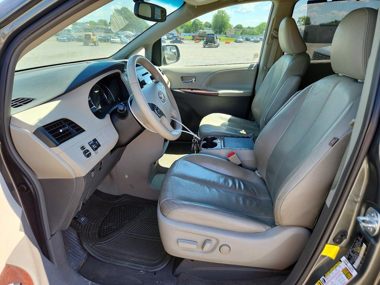 Toyota Sienna Xle 7-passenger