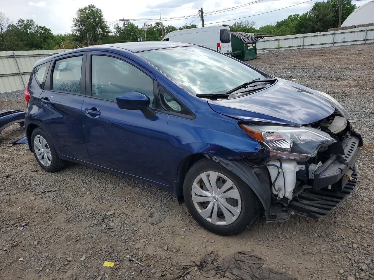 Nissan Versa Sv