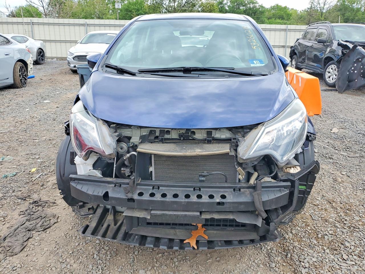 Nissan Versa Sv