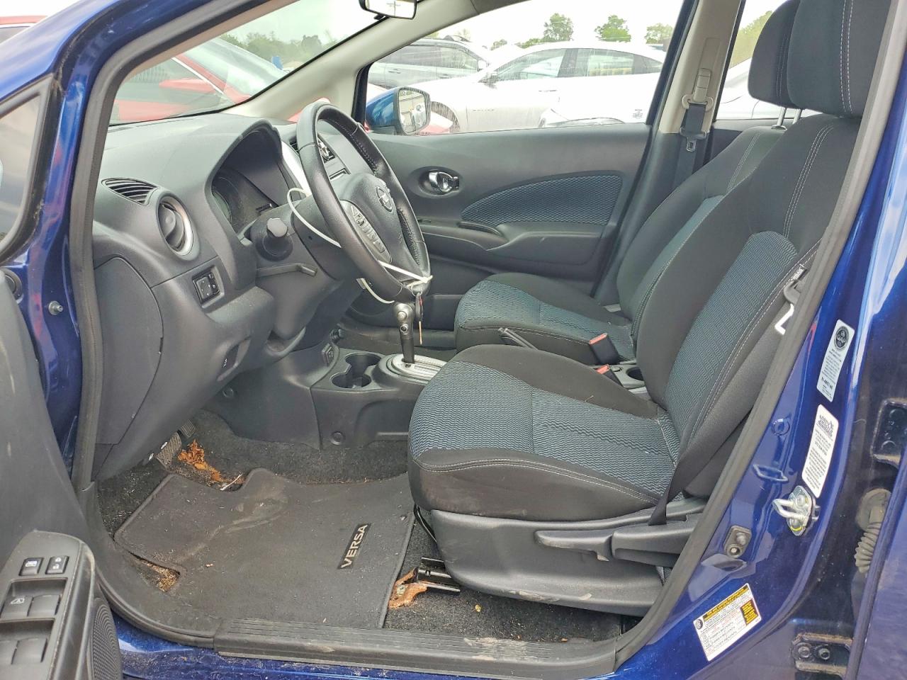 Nissan Versa Sv
