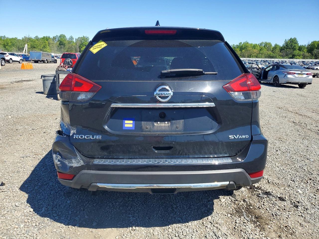 Nissan Rogue Sv