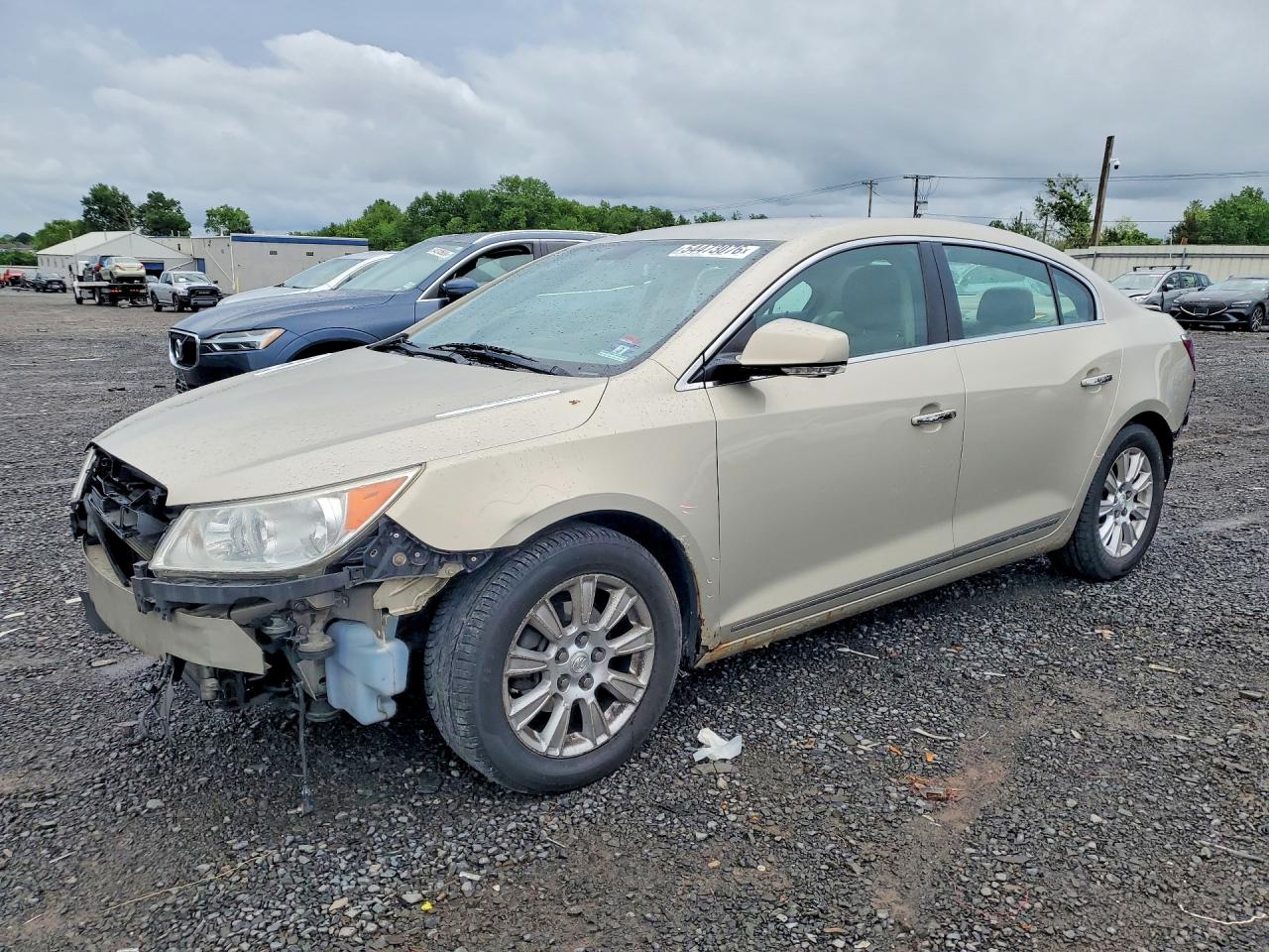 Salvage Buick LaCrosse Image