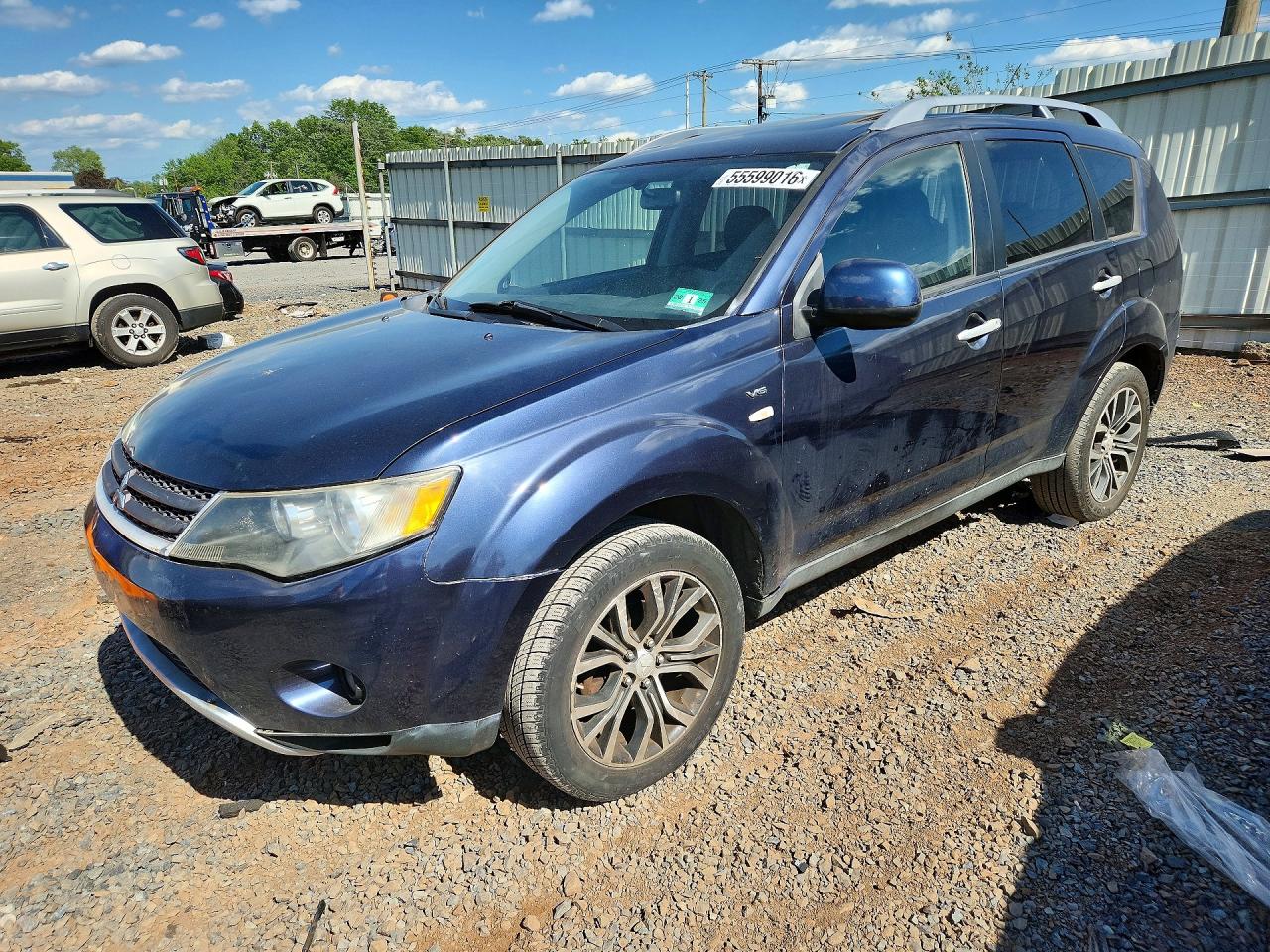 Salvage Mitsubishi Outlander Image