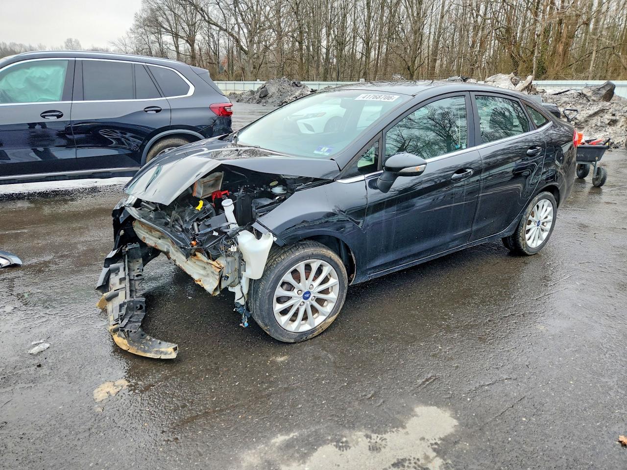 Salvage Ford Fiesta Image