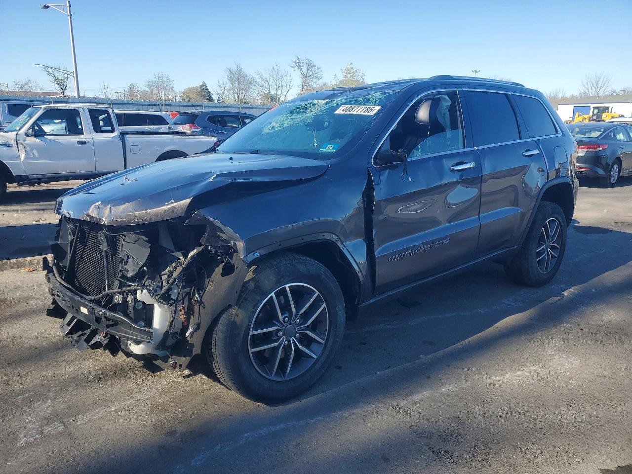 Salvage Jeep Cherokee Image