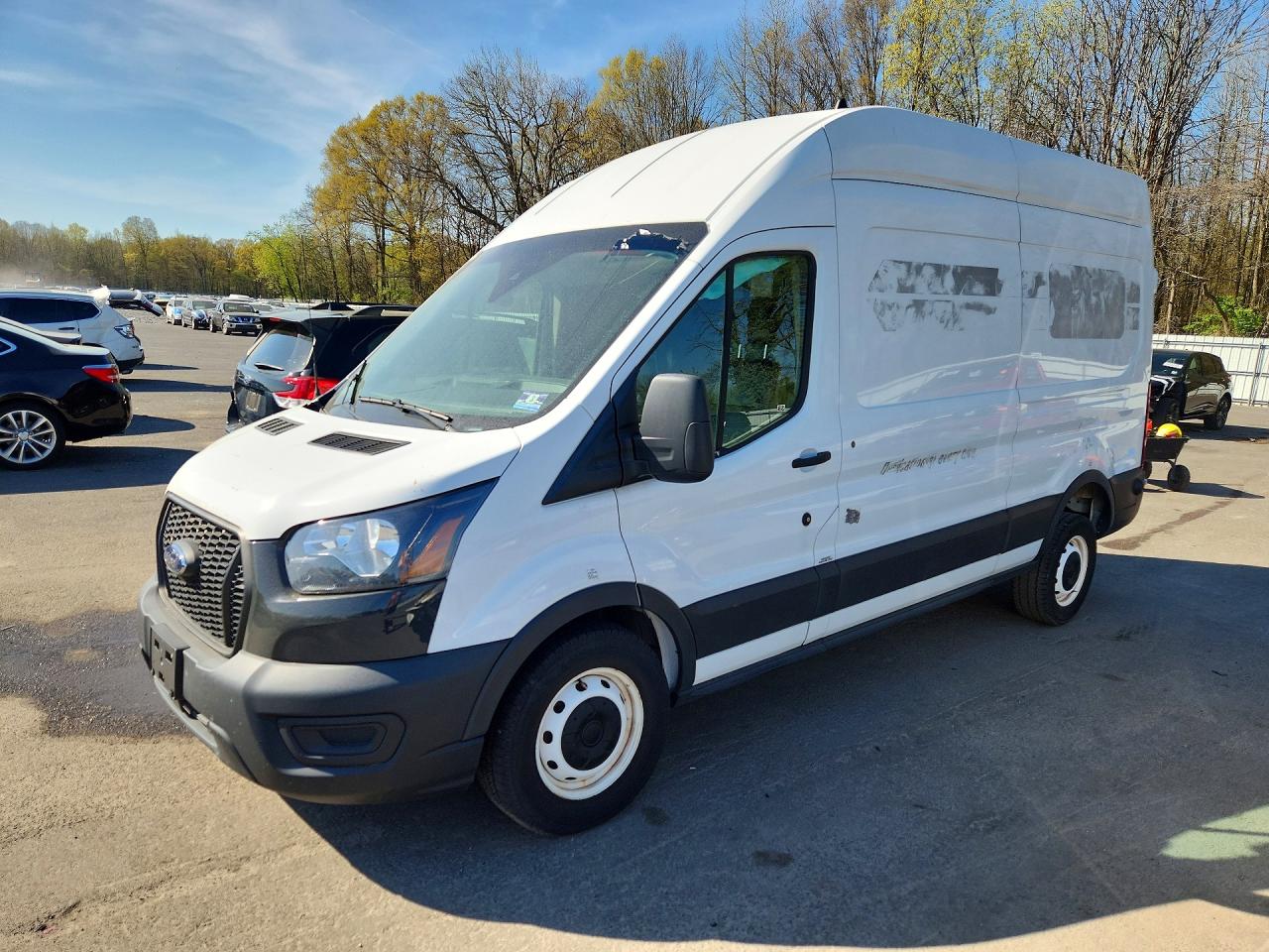 Salvage Ford Transit Image