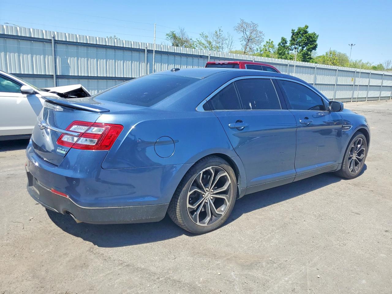 Ford Taurus Sho