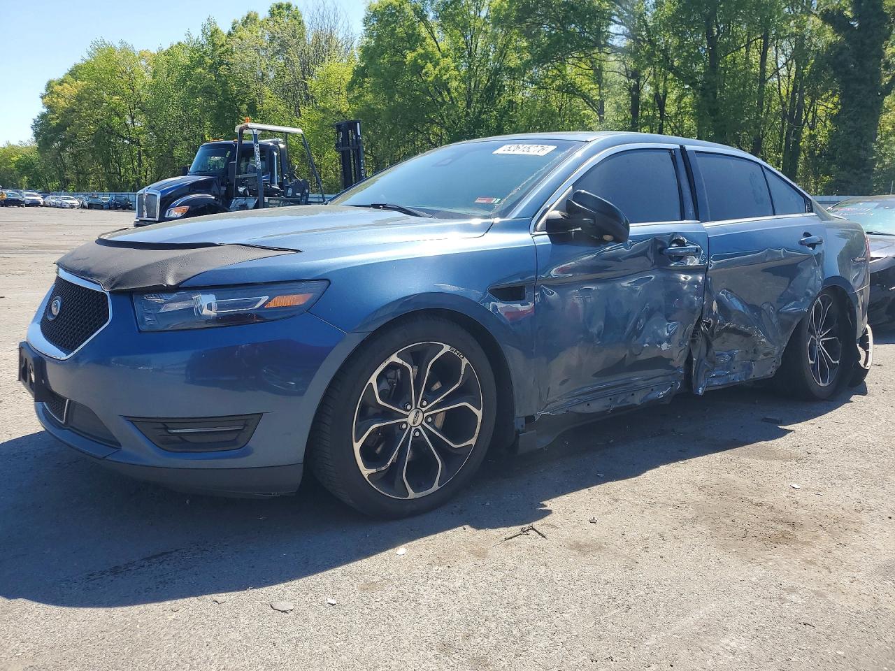 Salvage Ford Taurus Image
