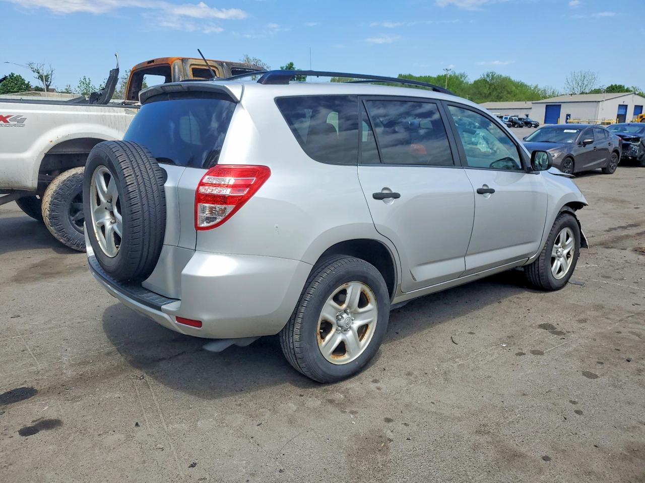 Toyota RAV4 Base