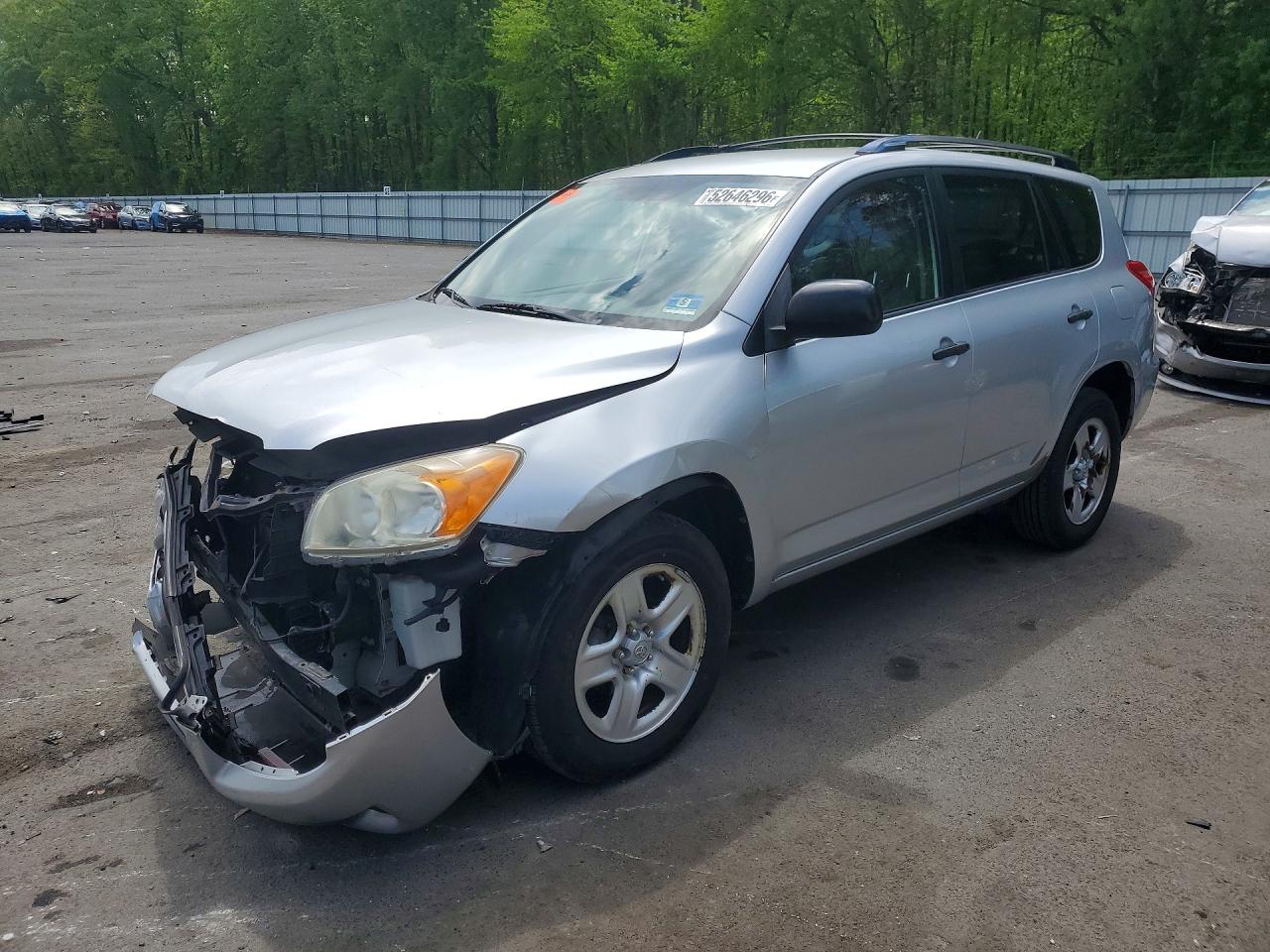 Salvage Toyota RAV4 Image