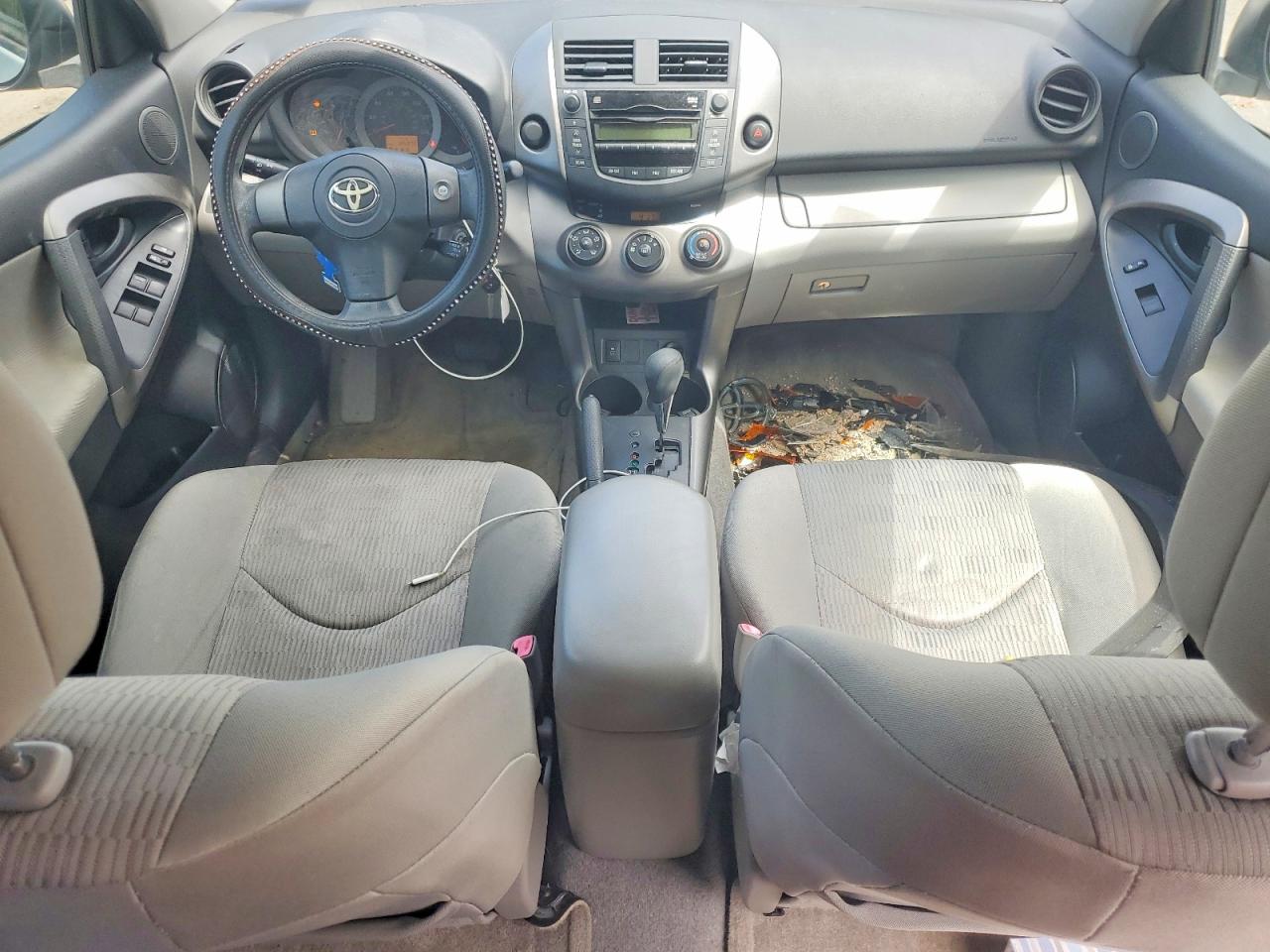 Toyota RAV4 Base
