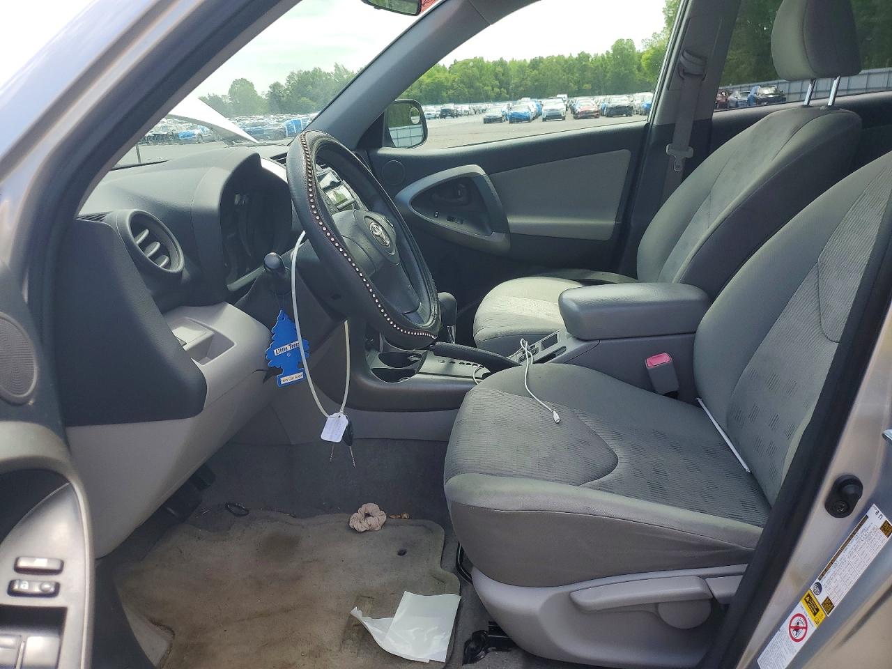 Toyota RAV4 Base