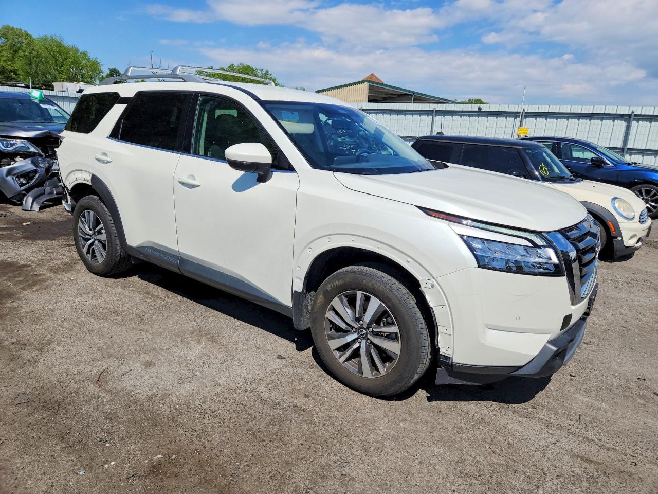 Nissan Pathfinder Sl