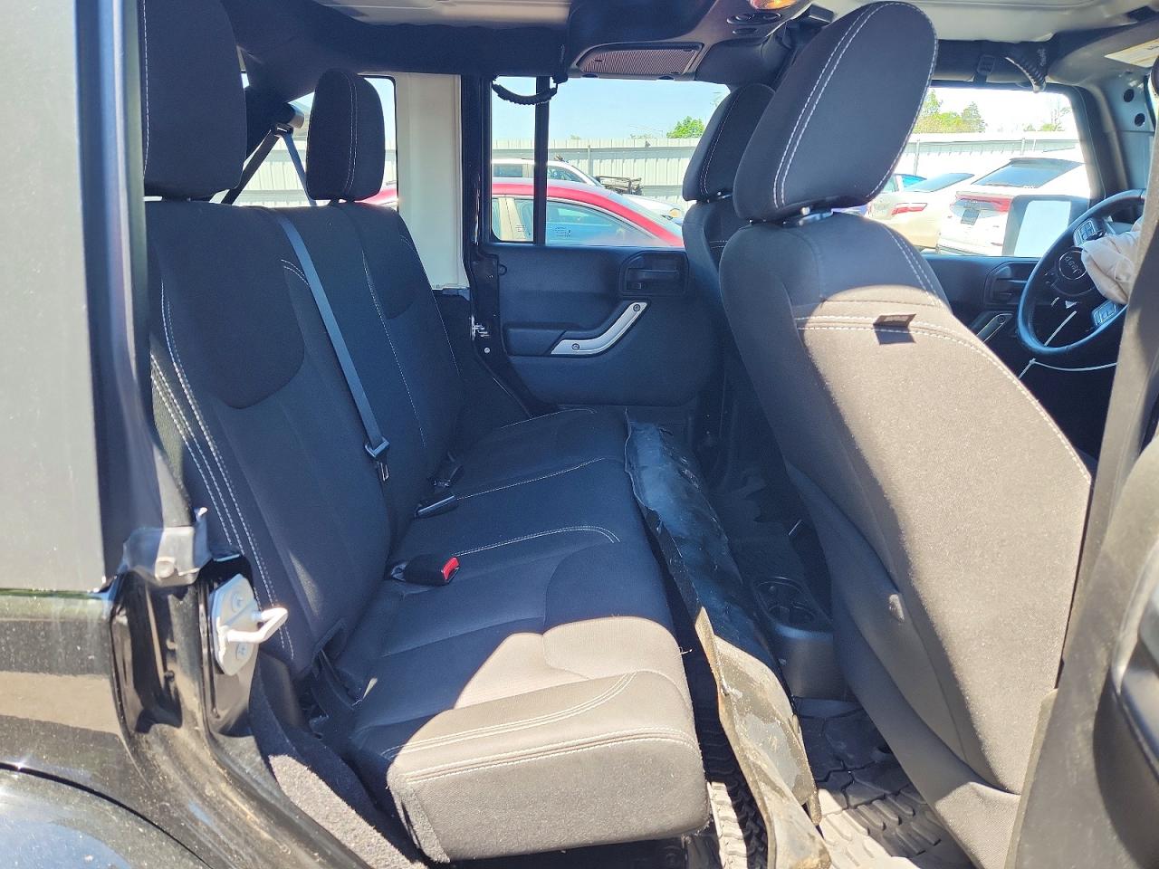 Jeep Wrangler Sahara