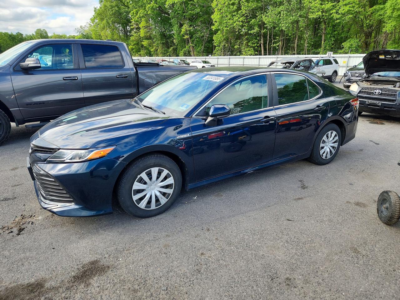 Salvage Toyota Camry Image