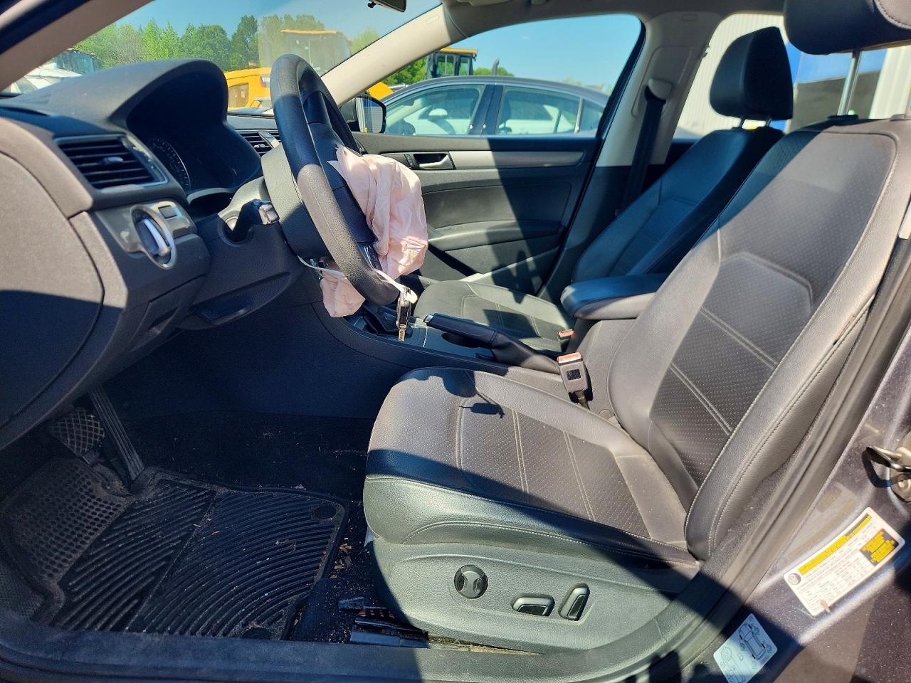 Volkswagen Passat S