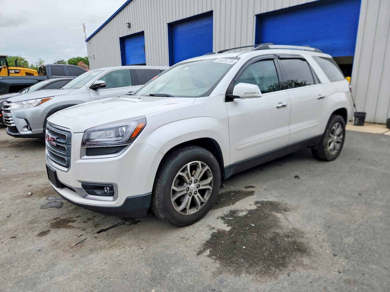 Salvage GMC Acadia Image