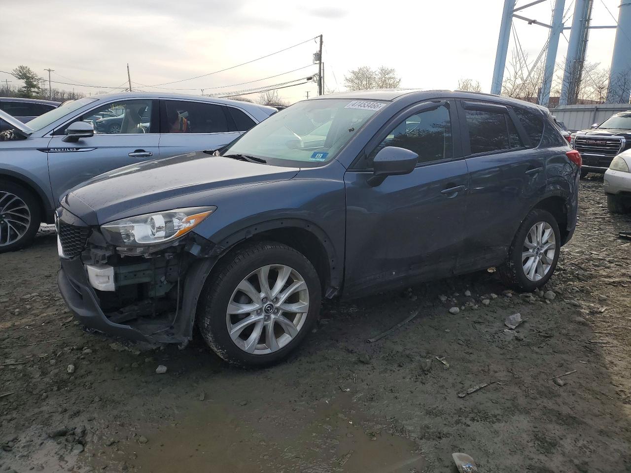 Salvage Mazda Cx Image