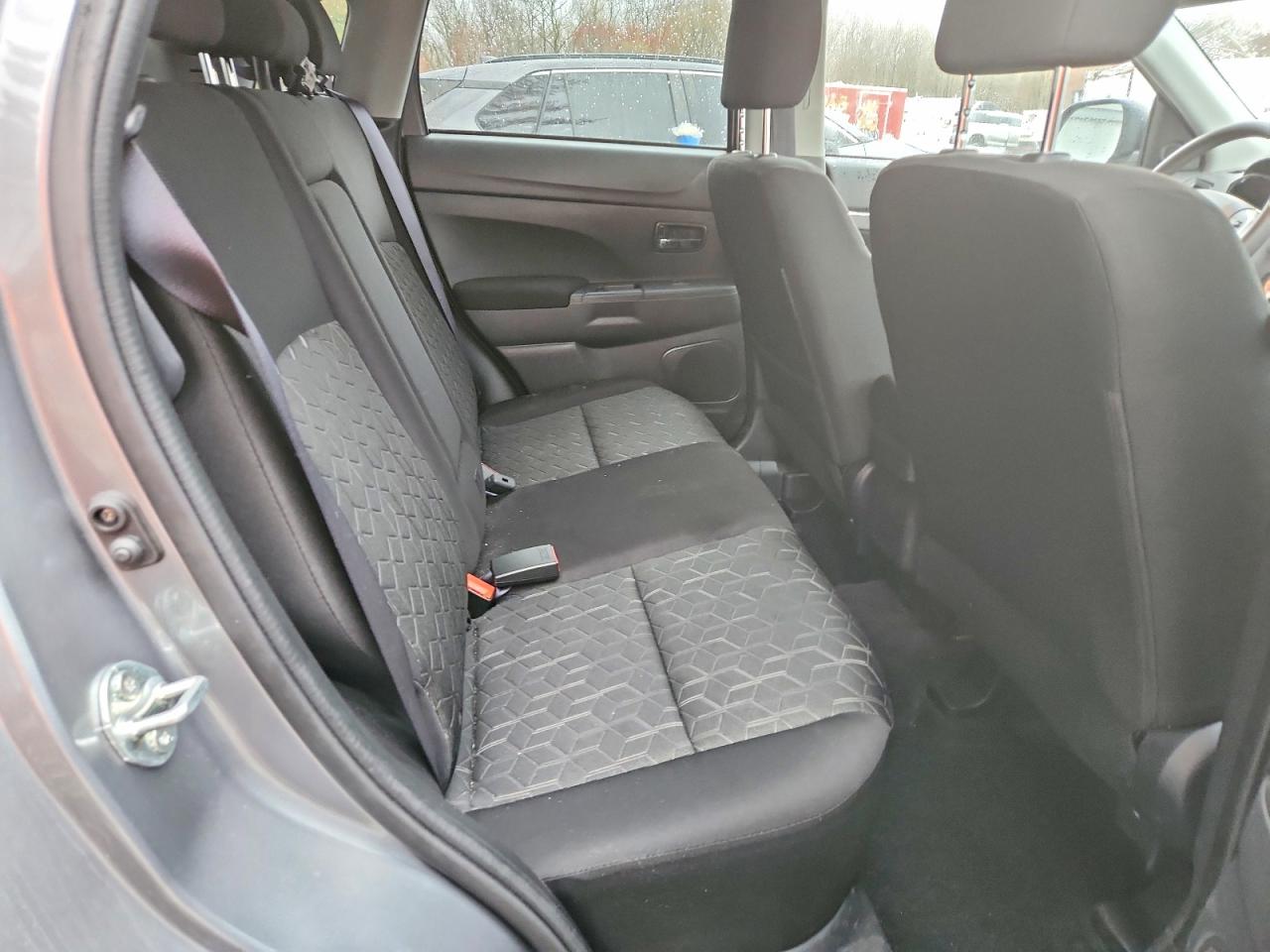 Mitsubishi Outlander S