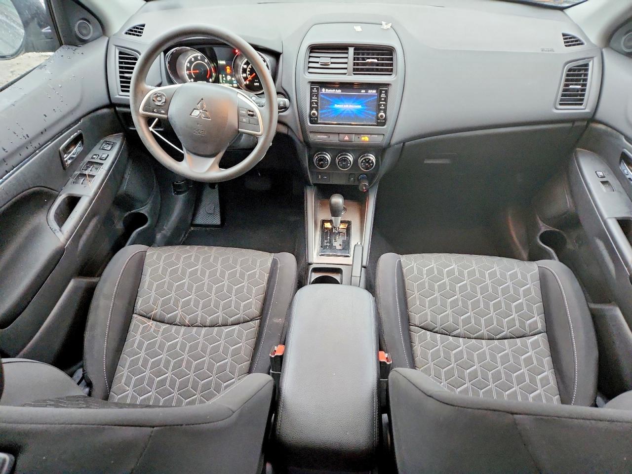 Mitsubishi Outlander S